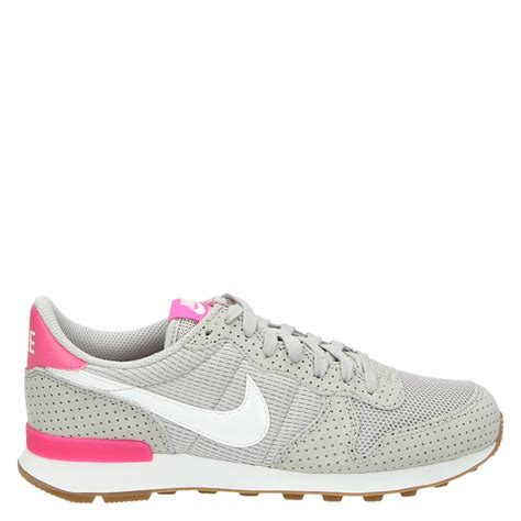 Nike Schoenen Dames 